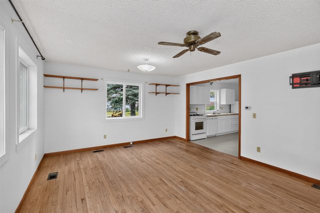 31578 Market Street, Garden City, IA 50102