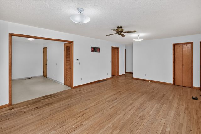 31578 Market Street, Garden City, IA 50102