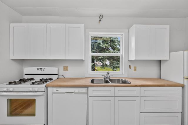 31578 Market Street, Garden City, IA 50102