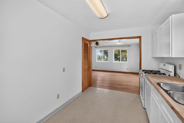 31578 Market Street, Garden City, IA 50102