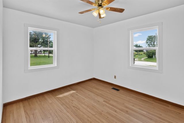 31578 Market Street, Garden City, IA 50102