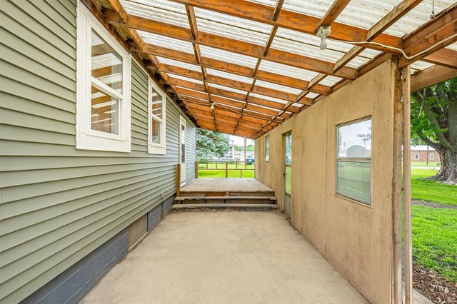 31578 Market Street, Garden City, IA 50102