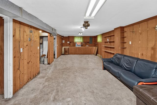 31578 Market Street, Garden City, IA 50102