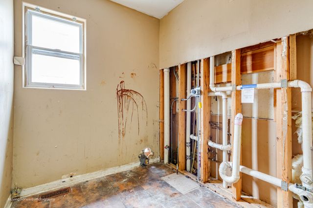 15264 Greenwood Road, Dolton, IL 60419