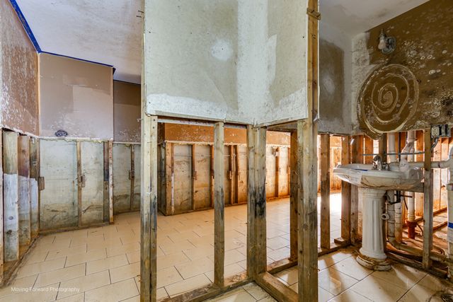 15264 Greenwood Road, Dolton, IL 60419