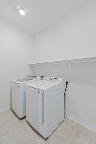 172 Breccia TRL, Liberty Hill, TX 78642