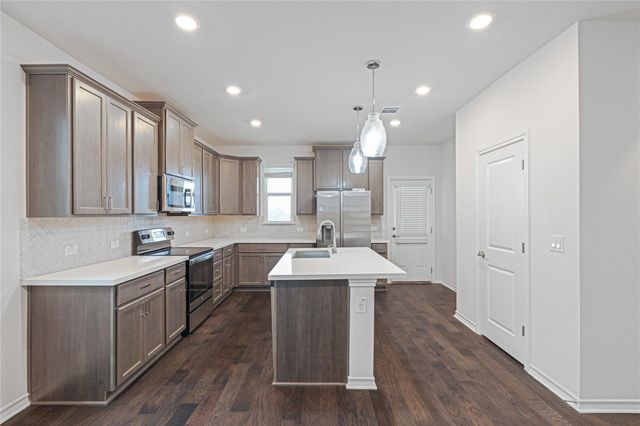 172 Breccia TRL, Liberty Hill, TX 78642