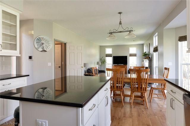 5178 Glenmoore Way, Medina, OH 44256