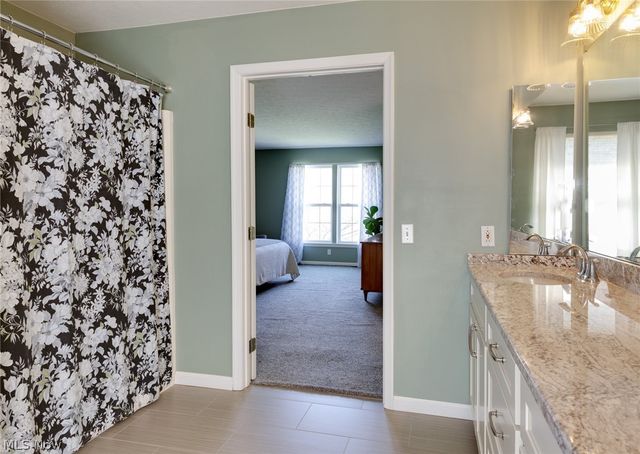 5178 Glenmoore Way, Medina, OH 44256