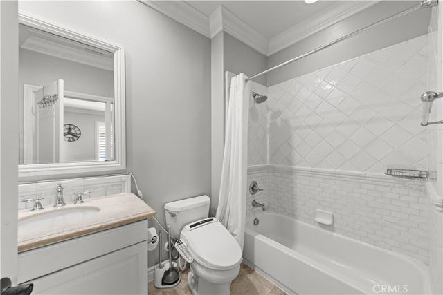 52 Winding Way, Irvine, CA 92620
