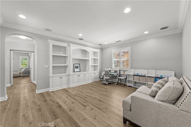 52 Winding Way, Irvine, CA 92620