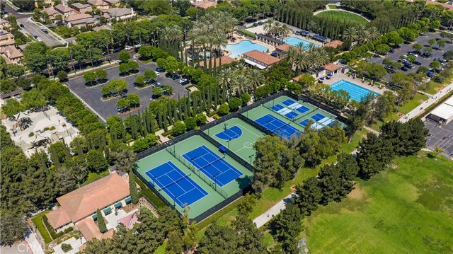 52 Winding Way, Irvine, CA 92620