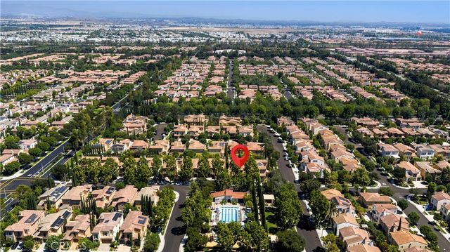 52 Winding Way, Irvine, CA 92620