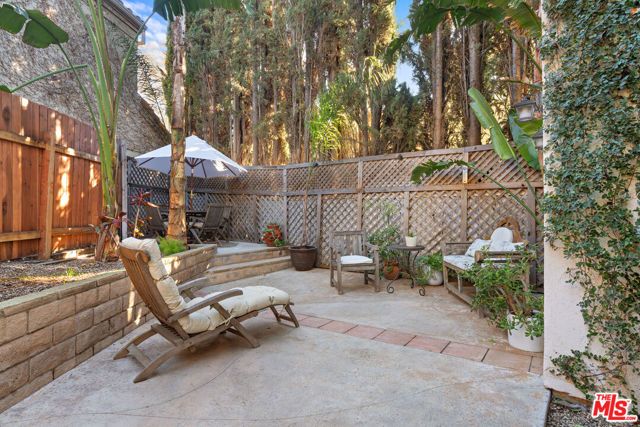 4324 Willow Glen Street, Calabasas, CA 91302