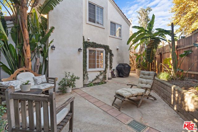 4324 Willow Glen Street, Calabasas, CA 91302