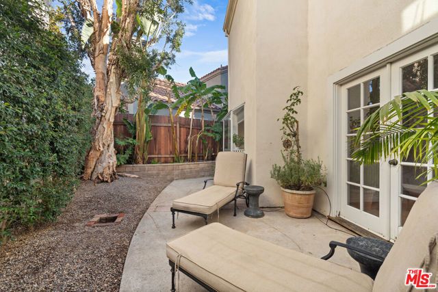 4324 Willow Glen Street, Calabasas, CA 91302