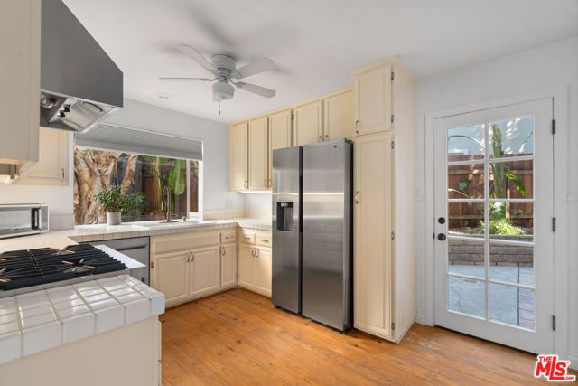 4324 Willow Glen Street, Calabasas, CA 91302