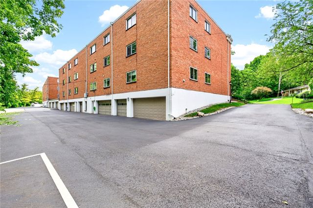 3265 Southdale Drive 9, Kettering, OH 45409