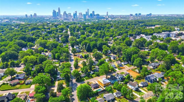 3922 Sarah Drive, Charlotte, NC 28217