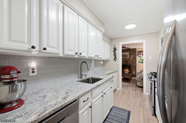 30 Chelsea Way, Bridgewater Twp., NJ 08807