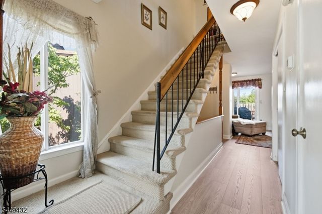 30 Chelsea Way, Bridgewater Twp., NJ 08807
