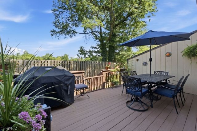 30 Chelsea Way, Bridgewater Twp., NJ 08807