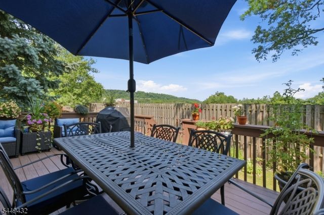 30 Chelsea Way, Bridgewater Twp., NJ 08807