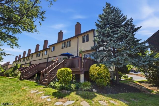 30 Chelsea Way, Bridgewater Twp., NJ 08807