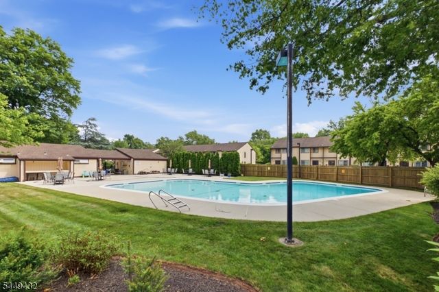 30 Chelsea Way, Bridgewater Twp., NJ 08807
