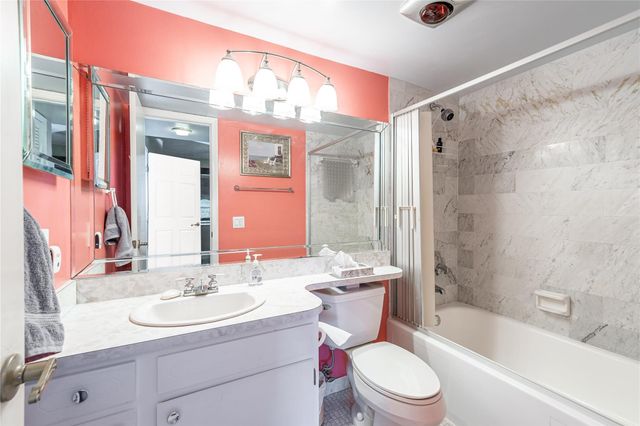 700 S Hollybrook Drive 304, Pembroke Pines, FL 33025