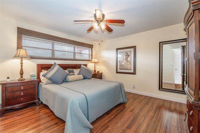 700 S Hollybrook Drive 304, Pembroke Pines, FL 33025