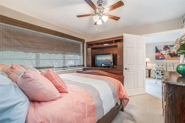 700 S Hollybrook Drive 304, Pembroke Pines, FL 33025