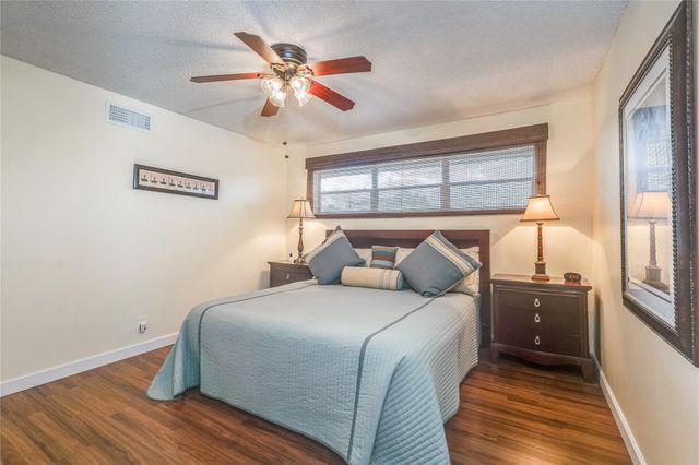 700 S Hollybrook Drive 304, Pembroke Pines, FL 33025