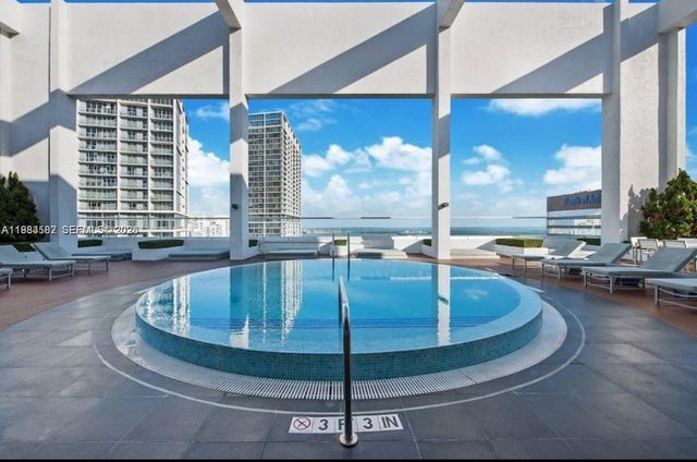 500 Brickell Ave 3005, Miami, FL 33131