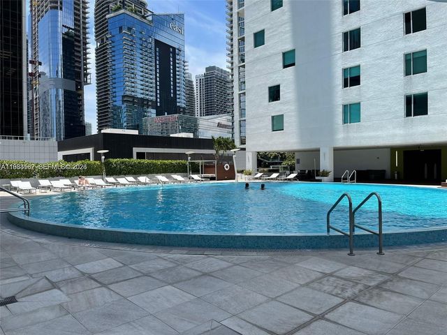 500 Brickell Ave 3005, Miami, FL 33131