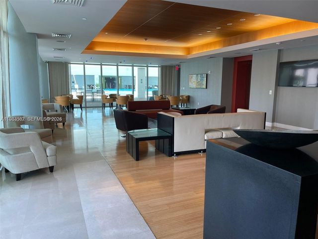 500 Brickell Ave 3005, Miami, FL 33131