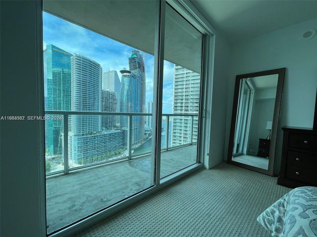 500 Brickell Ave 3005, Miami, FL 33131