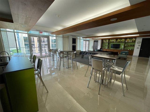 500 Brickell Ave 3005, Miami, FL 33131