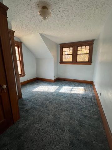 213 S Wattles Road, Battle Creek, MI 49014