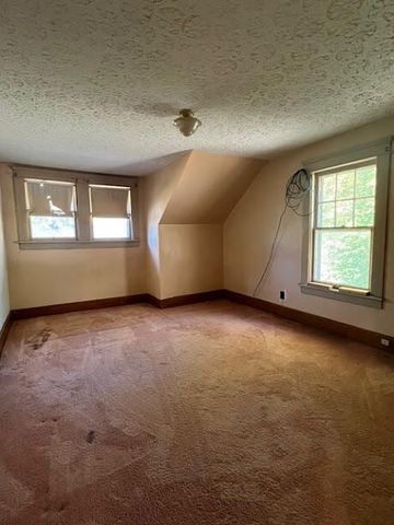 213 S Wattles Road, Battle Creek, MI 49014