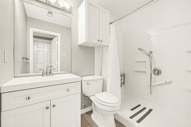 2326 Acadiana Lane, Seabrook, TX 77586