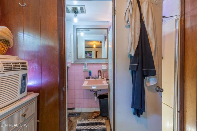 602 Watauga Ave, Knoxville, TN 37917