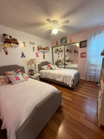 4550 Biddeford Avenue 42, West Palm Beach, FL 33417