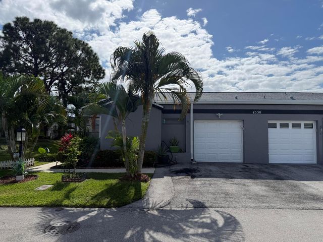 4550 Biddeford Avenue 42, West Palm Beach, FL 33417