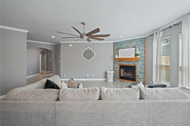 3013 Neches Dr, Corpus Christi, TX 78414