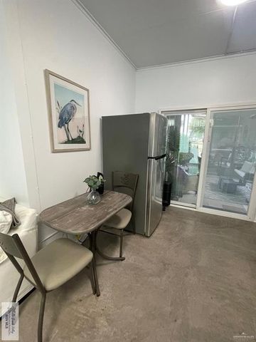 302 Mississippi River E Boulevard, Brownsville, TX 78520