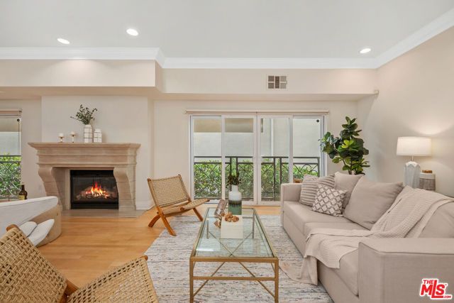 11840 Dorothy Street 202, Los Angeles, CA 90049