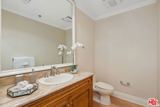 11840 Dorothy Street 202, Los Angeles, CA 90049