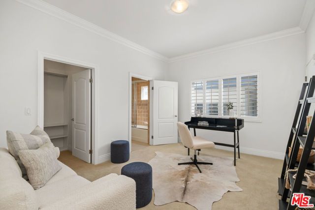 11840 Dorothy Street 202, Los Angeles, CA 90049