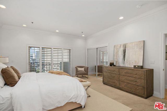 11840 Dorothy Street 202, Los Angeles, CA 90049